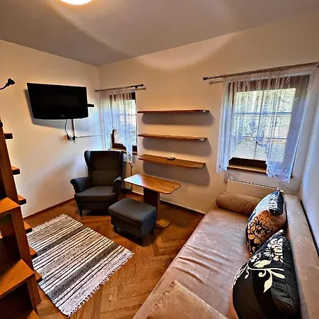 Apartment Petra Clinic Javor